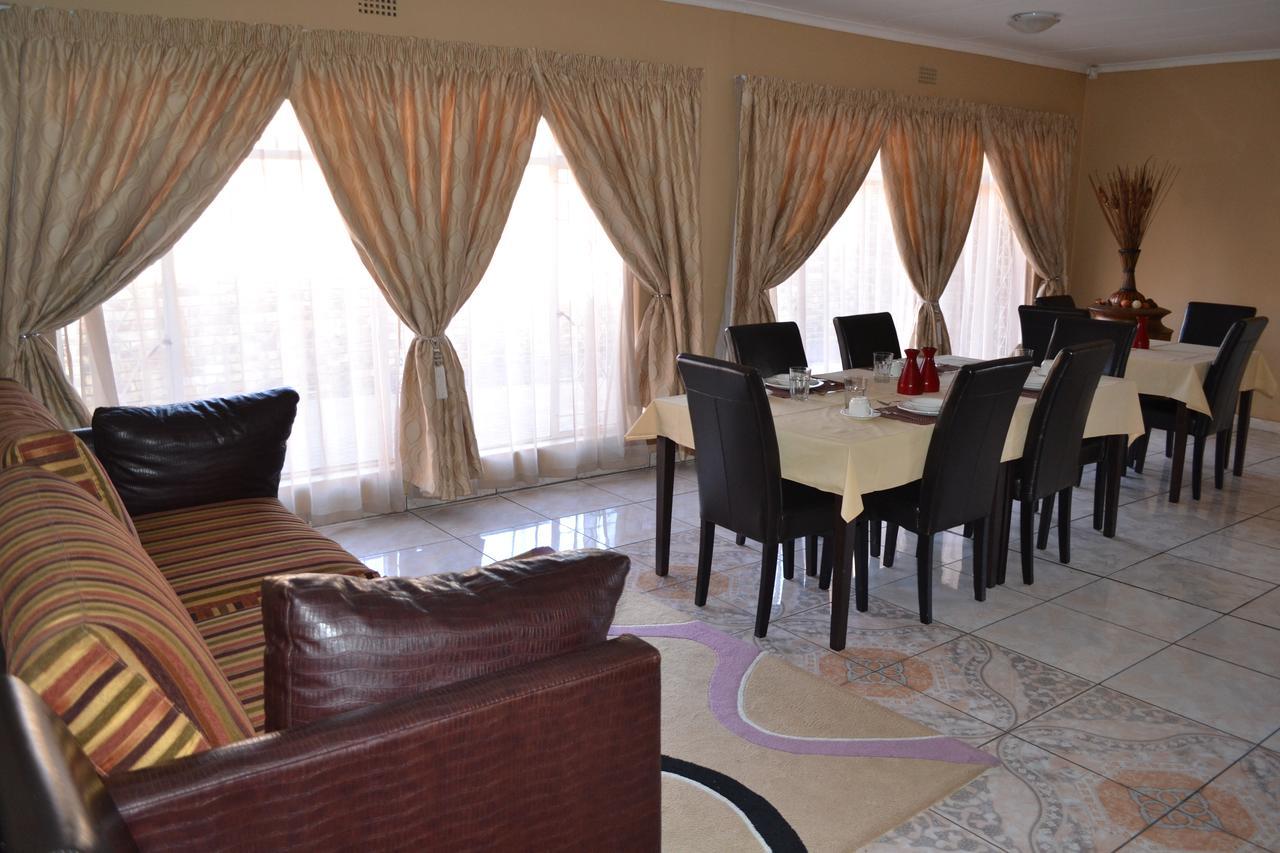 Oasis Of Life Guest House Witbank Exterior foto